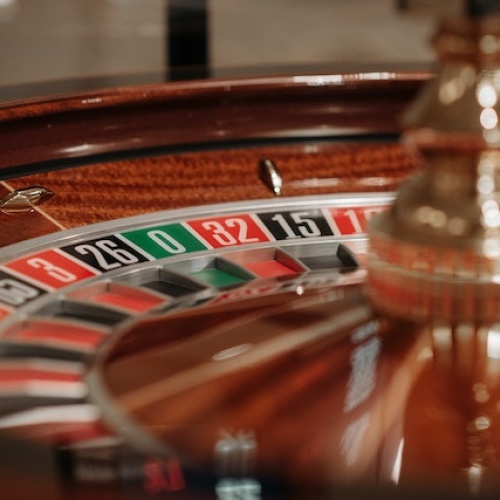 Gaming Odyssey Diungkap: Slot Ulat123 Memukau Pemain Online