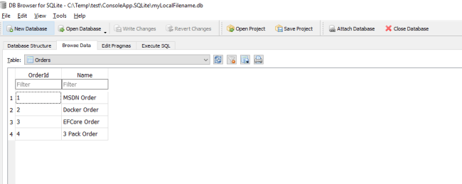 Entity Framework Core in Docker Container